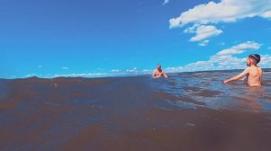 Красноярское море. Погода принесла волны на море. Краснотуранский берег. Отдых 2022. День 3.