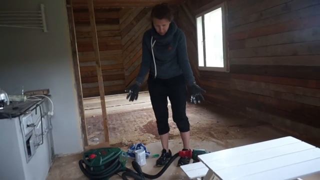 testataan BOSCH PFS 5000E maaliruiskukonetta terassikaluston maalaamiseen смотреть онлайн