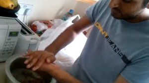 Готовим кебаб из вареного бараньего фарша с чечевицей.