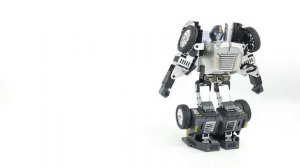 Real Transformer Robosen T9 Transforming Bot Vehicle Car Robot toy