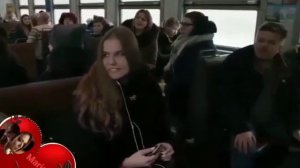Бьётся в тесной печурке огонь...