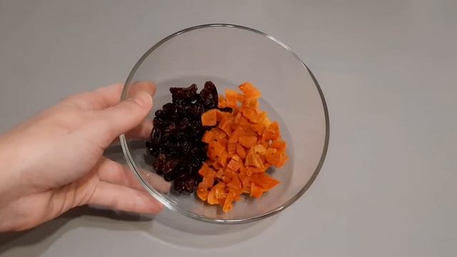 Быстрый пирог к чаю.Пирог на кефире за 5 минут + время на выпечку.