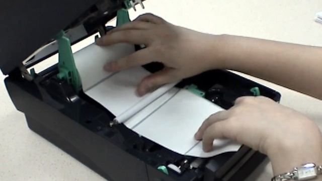 TSC TTP-247/TTP-345: Loading the media in cutter mode