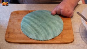 Необыкновенный мясной пирог из вафельных коржей