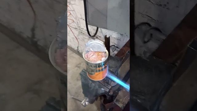 Как разогреть тушенку?! смотреть онлайн