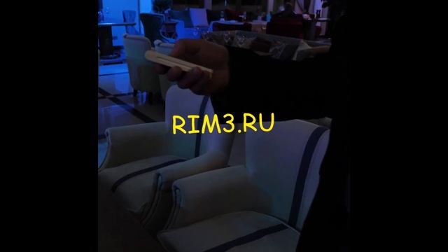 Посмотри как работает голограмма!