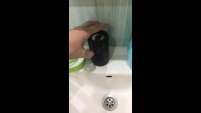 Решил утопить портативную колонку Ginzzu GM-892B и утопил смотреть онлайн