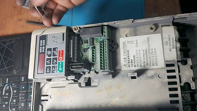 А внутри смесь масла с алюминиевым порошком Ответ на вопрос для самого себя! Будет ли у нас работа? смотреть онлайн