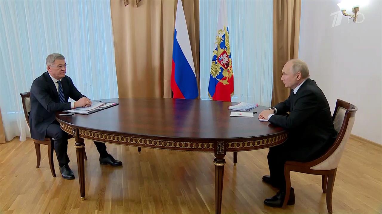 Участники спецоперации, их семьи и близкие должны всегда чувствовать заботу, подчеркнул президент