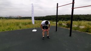 Боковые выпады с резинкой
