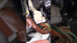 Зуммер открытия двери,Авенсис 2003