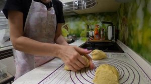 Рулетики с грецким орехом к чаю