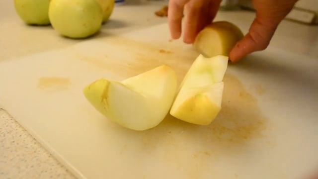 Лера, Таня и Паша готовят Apple crumble! смотреть онлайн