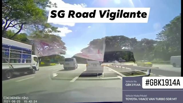 23jun2021 pie #GBK1914A toyota hiace on lane 1 & pulled over by singapore traffic police officer смотреть онлайн