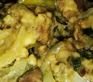 Куриная печень в горчично-медовом соусе.