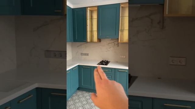 Обзор современной стильной яркой кухни. Заказать кухню в Москве