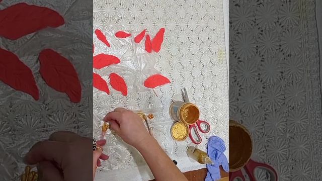 Рождественская звезда или пуансеттия из лёгкого пластилина/новогоднийдекор/поделки/переделки/