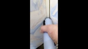 как выпрямить пластиковый уголок