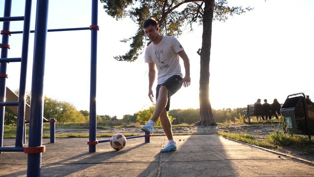 КАК ПОДПИСЧИКИ СНИМАЮТ УДАРЫ | Обучение трюку КРОССОВЕР смотреть онлайн