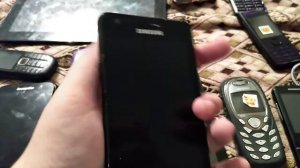 это все мои старые телефоны некоторые разряжены