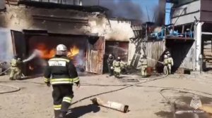 Пожар на лесопилки в Комсомольске-на-Амуре.