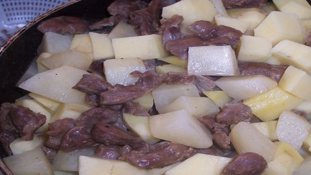 Жаркое из желудков куриных
