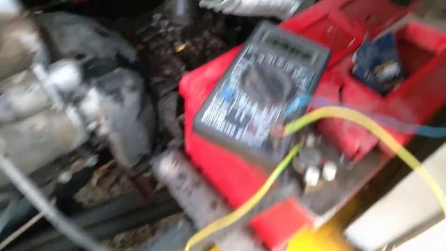 Львовский погрузчик. Обслуживание генератора. смотреть онлайн