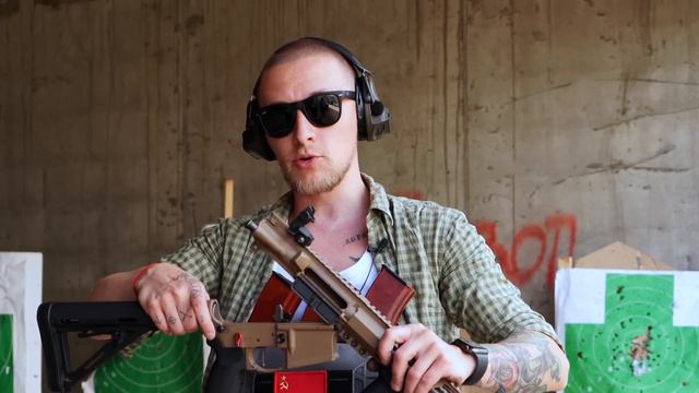 AK против AR15 [Что проще разобрать?] смотреть онлайн