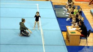 2 этап соревнований - ПРЫЖКИ С МЕСТА В ДЛИНУ - дети 5-6 лет