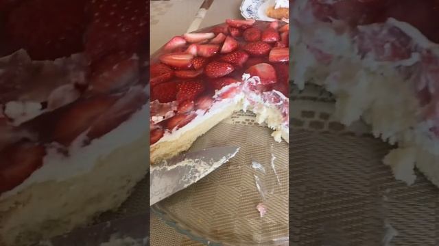 Смотрим Стаса и едим тирольский пирог смотреть онлайн