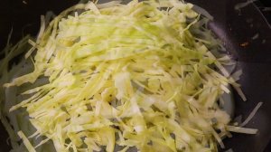 Как вкусно потушить капусту, чтобы всё съели. Мои секреты приготовления.