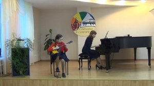 Гайнетдинова Мадина ,13 лет, 6 класс, домра. Ш.Данкла «Романс»