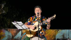 15. Тимур Фишель. Строки в скобках (Сл.С.Кирсанова, Муз.Д.Тухманова)