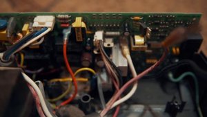 Преобразователь 12-220 Вольт за 250 рублей