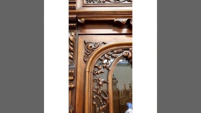 Смотреть Антикварный буфет BEDEL & CIE #антикварная_мебель #антиквариат_спб #старинная_мебель