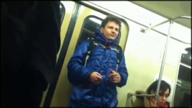 Танцор в метро #2 смотреть онлайн