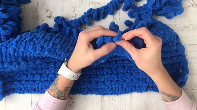 Манишка для взрослых из Alize Puffy
