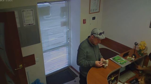 Залом купюр второй ракурс. Пятигорск, стоматологическая клиника. смотреть онлайн