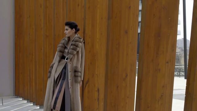Пальто с мехом | Paolo Moretti, итальянские кашемировые пальто в Милане