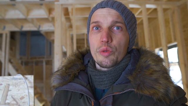 Обзор каркасного дома с бункером и спортзалом внутри. Ищем косяки