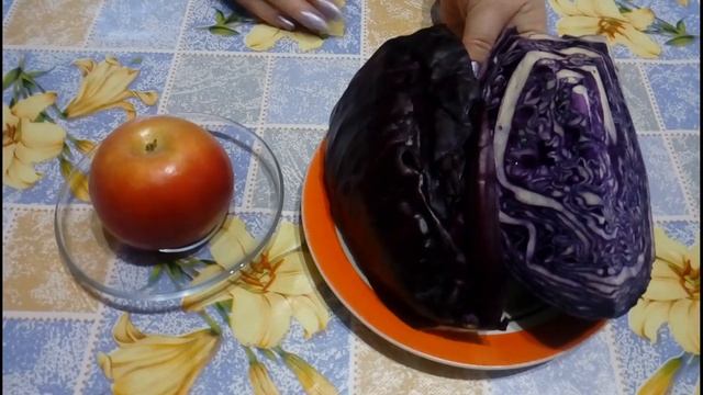 Новый Полезный и Очень Вкусный Салат с Селёдочкой  ! (из сырых овощей)