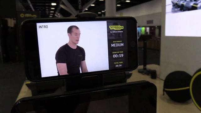 Technogym 'SKILLROW App' Demo смотреть онлайн