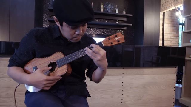 H.M. THE KING COMPOSITION THAI UKULELE ARTISTS : Apirak - แก้วตาขวัญใจ смотреть онлайн