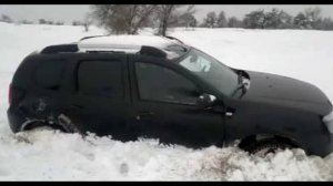 Рено Дастер по сугробам пол метра!