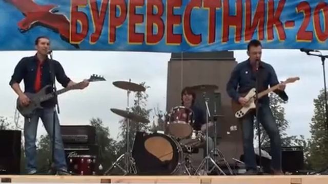 Собаки Качалова   Улицы девчонкам 2011 08 21   YouTube