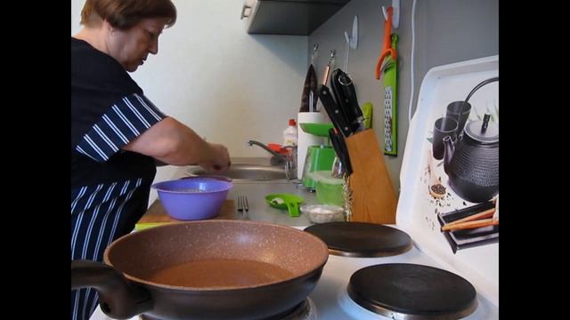 ОЧЕНЬ АРОМАТНЫЙ И ВКУСНЫЙ МИНТАЙ, С ЗОЛОТИСТОЙ КОРОЧКОЙ, В ЛУКОВОМ КЛЯРЕ