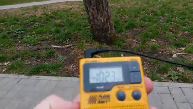 2017-04-25 1440 Приём частоты 102.3 из Осипович в городе Жодино