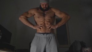 Beast Muscle Show - Intense Muscle Flex