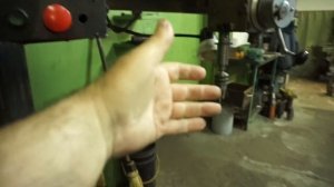 Радиальный сверлильный станок.