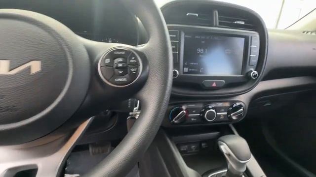 2022 Kia Soul LX KY Nicholasville, Lexington, Richmond, Wilmore, Danville смотреть онлайн